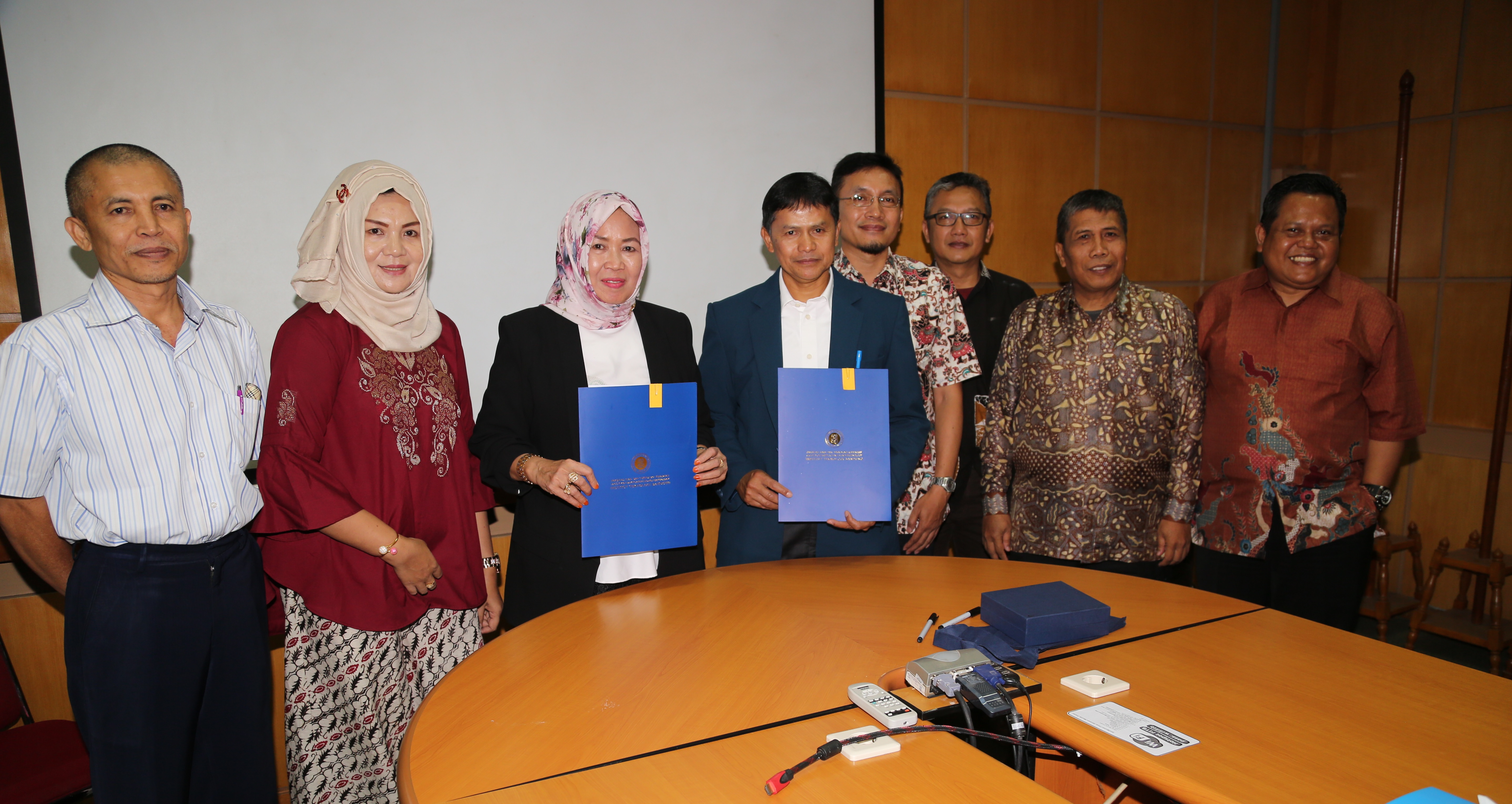 Perjanjian Kerjasama – FITB ITB dan FMIPA Universitas Negeri Gorontalo