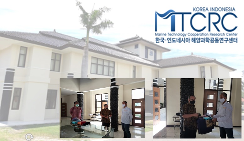 MTCRC Menyerahkan Hibah APD COVID-19 Kepada Pengelola Kampus ITB Watubelah Cirebon