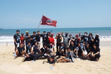 Peringati Hari Bumi 2022, Mahasiswa FITB Selenggarakan Aksi Bersih-Bersih Pantai hingga Ekspedisi Alam