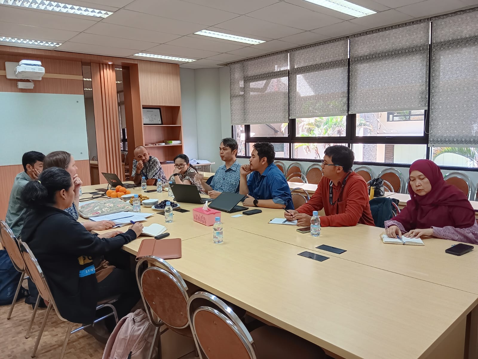 Kunjungan Dr. Katherine Arrell dari University of BATH Inggris