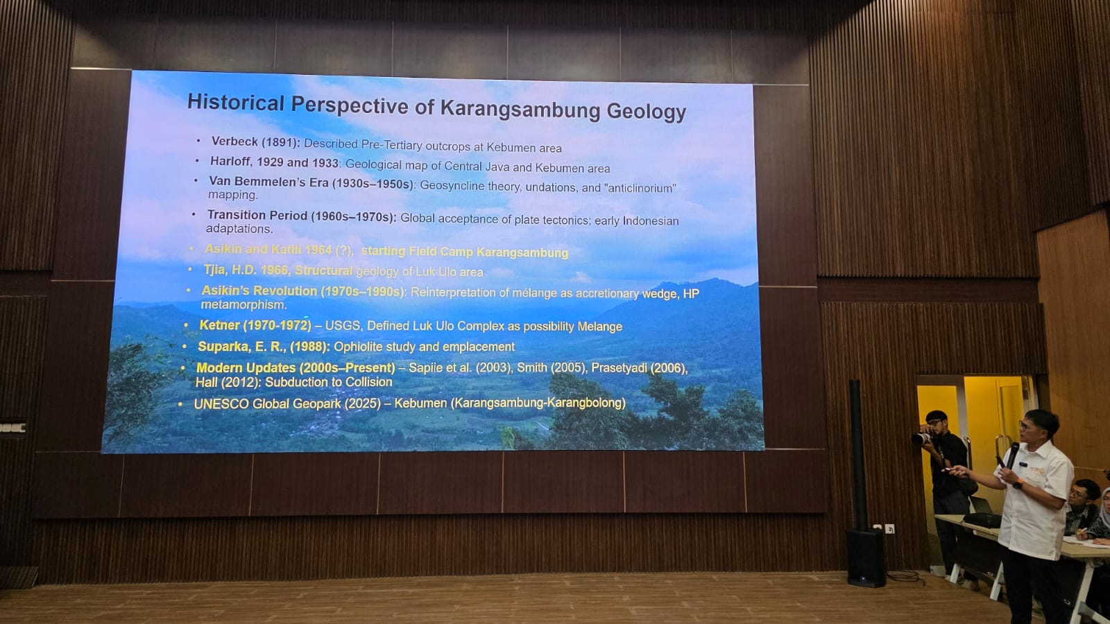 Sinergi untuk Masa Depan: Kunjungan Rektor ITB dan Bupati Kebumen di Kampus Geologi Lukulo