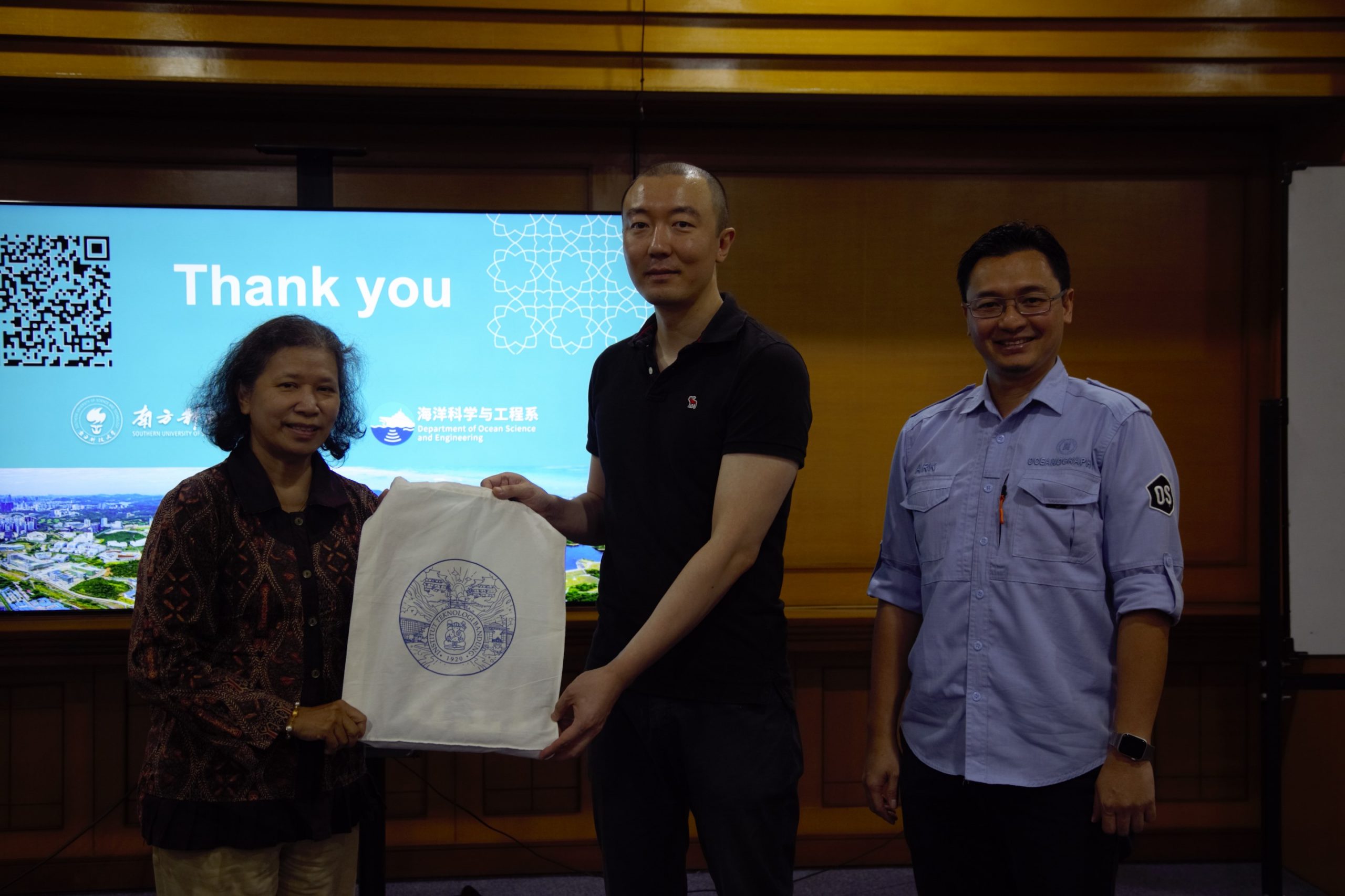 Acara Seminar  Dr. Peng Zhan