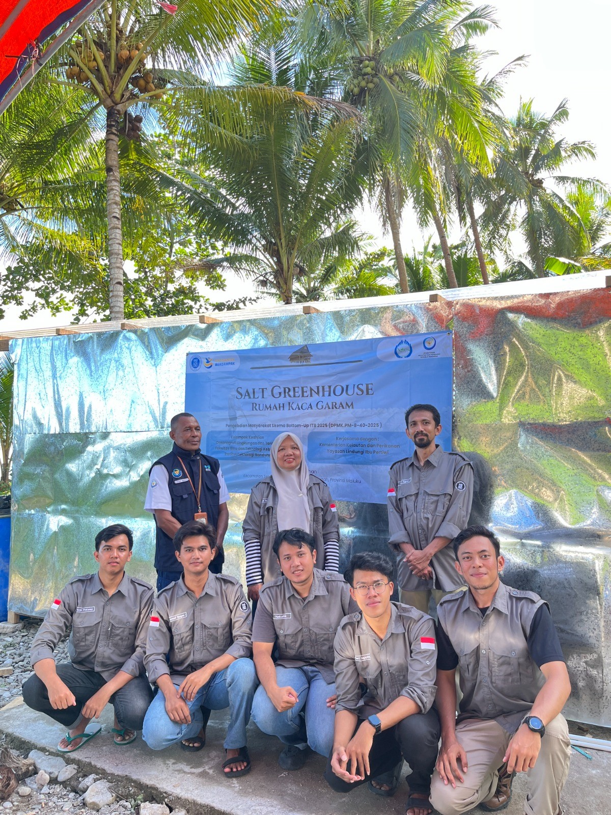 Pembuatan Rumah Garam Pengmas OS/FITB di Ambon