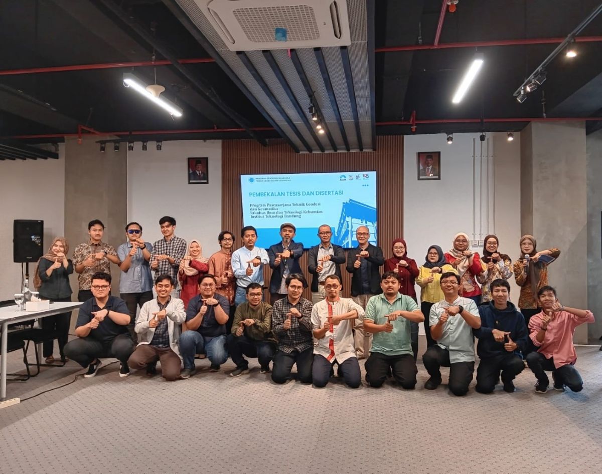 ITB Geodesy and Geomatics Postgraduate Students Receive Briefing: From Academic Regulations to Communication Ethics