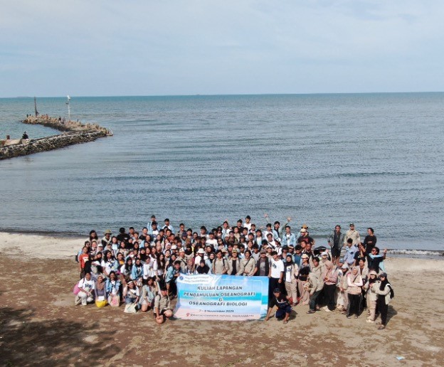 Kuliah Lapangan Pendahuluan Oseanografi (OS2107) – Mahasiswa Belajar Langsung di Laboratorium Alam