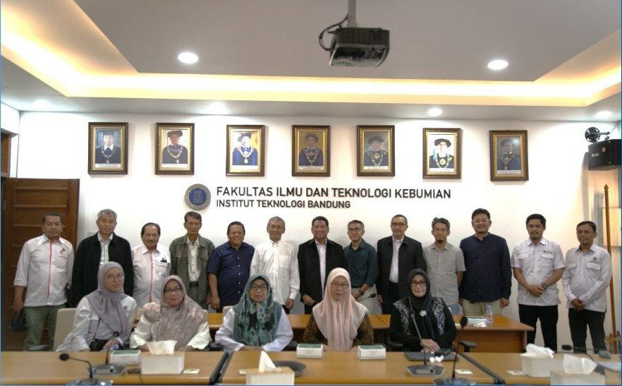 Kunjungan Prodi Teknik Geologi Universitas Hasanudin Hasanuddin Makassar ke Prodi Teknik Geologi ITB.